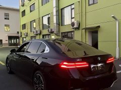 BMW 5 Series 530Li Premier M Sport Package - ფოტო 7