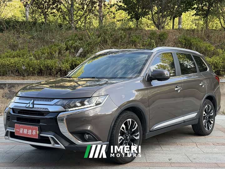Mitsubishi Outlander 2020 2.4L AWD Enjoy Edition 7-Seater - ავტომობილი ჩინეთიდან