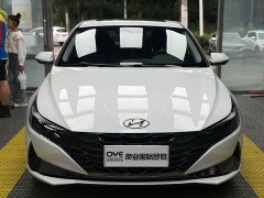 Hyundai Elantra 2021 1.5L CVT Luxury - ფოტო 2