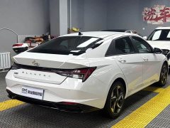 Hyundai Elantra 2021 1.5L CVT Luxury - ფოტო 5