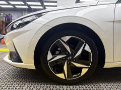Hyundai Elantra 2021 1.5L CVT Luxury - ფოტო 7