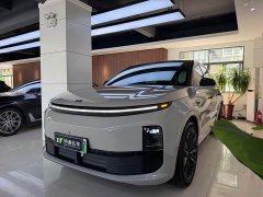 Li Auto L6 Pro - ფოტო 1
