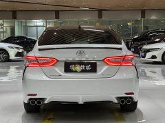 Toyota Camry 2.5S Sharp Edition - ფოტო 18