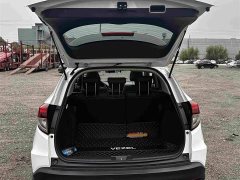 Honda Vezel 2020 1.5L CVT Luxury - ფოტო 10