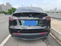 Tesla Model Y Rear-Wheel Drive - ფოტო 5