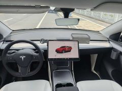Tesla Model Y Rear-Wheel Drive - ფოტო 7