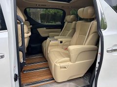 Toyota Alphard 2021 Hybrid 2.5L Luxury - ფოტო 9