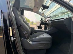 Tesla Model Y Rear-Wheel Drive - ფოტო 12