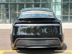 Tesla Model Y Rear-Wheel Drive - ფოტო 5