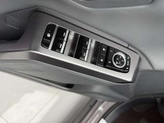 Toyota RAV4 2.0L AWD Luxury - ფოტო 10