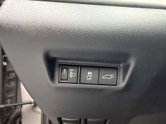 Toyota RAV4 2.0L AWD Luxury - ფოტო 12