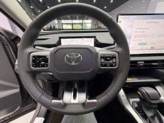 Toyota RAV4 2.0L AWD Luxury - ფოტო 14