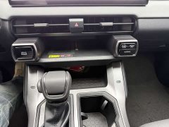 Toyota RAV4 2.0L AWD Luxury - ფოტო 18