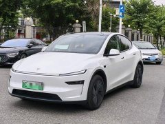 Tesla Model Y Rear-Wheel Drive - ფოტო 1