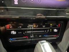 Volkswagen Magotan 2 Million Units Commemorative Edition 280TSI DSG Leading Type - ფოტო 19