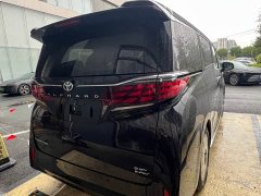 Toyota Alphard Hybrid 2.5L Premium Gold Edition - ფოტო 4