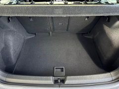 Volkswagen Golf 2023 Facelift 280TSI DSG R-Line Lite - ფოტო 6