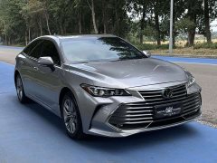 Toyota Avalon 2.5L Luxury - ფოტო 1