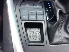 Toyota Vland 2.0L CVT AWD Luxury - ფოტო 11
