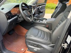 Volkswagen Touareg 3.0TSI Ruixiang Classic Sport Package - ფოტო 17