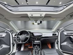 Volkswagen Taos 280TSI FWD Luxury Smart Connected Edition - ფოტო 12