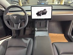 Tesla Model Y Rear-Wheel Drive - ფოტო 13