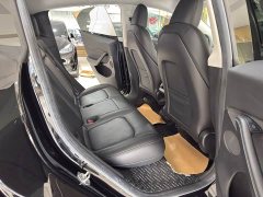 Tesla Model Y Rear-Wheel Drive - ფოტო 9