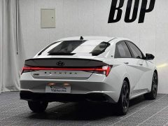 Hyundai Elantra 1.5L CVT 20th Anniversary Edition - ფოტო 12