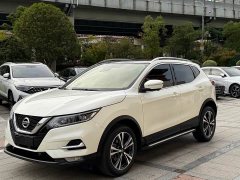 Nissan Qashqai 2.0L CVT XV Premium Luxury - ფოტო 1