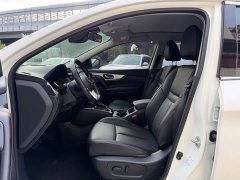 Nissan Qashqai 2.0L CVT XV Premium Luxury - ფოტო 4