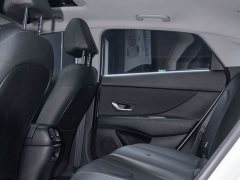 Hyundai Elantra 1.5L CVT GLX Elite - ფოტო 13