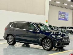 BMW X5 2022 xDrive 30Li Luxury M Sport Package - ფოტო 3