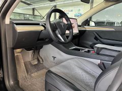 Tesla Model Y Rear-Wheel Drive - ფოტო 7