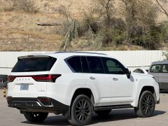 Lexus LX 600 North American Version - ფოტო 9