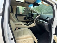 Toyota Alphard Hybrid 2.5L Premium Edition - ფოტო 10