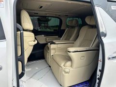 Toyota Alphard Hybrid 2.5L Premium Edition - ფოტო 6