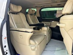 Toyota Alphard Hybrid 2.5L Premium Edition - ფოტო 8