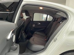 BMW 1 Series 120i M Sport - ფოტო 9