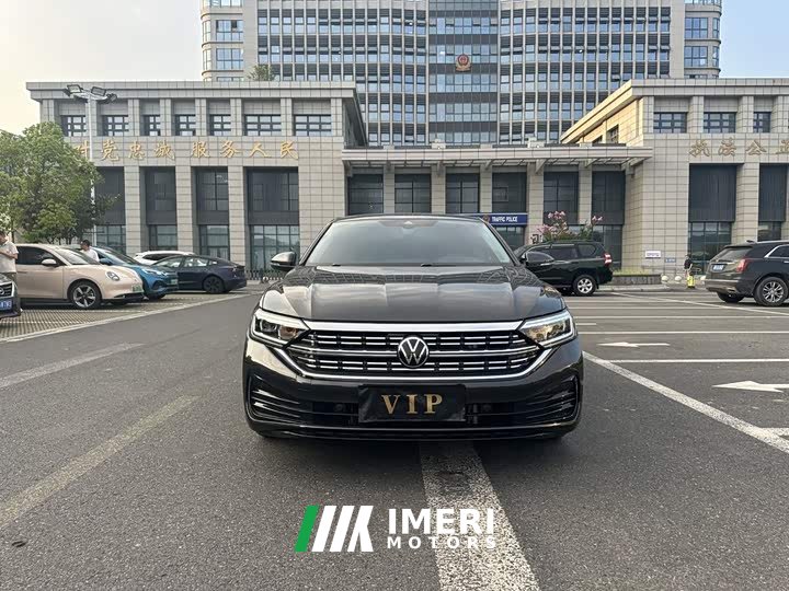 Volkswagen Sagitar 300TSI DSG Excellence Edition - ავტომობილი ჩინეთიდან