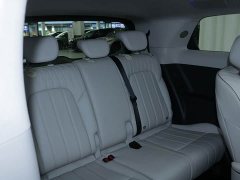 Voyah Lantu Dreamchaser PHEV AWD Flagship Kunpeng Edition - ფოტო 15
