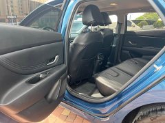 Hyundai Elantra 1.5L CVT Luxury - ფოტო 10