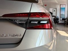 Skoda Superb TSI280 DSG Prestige - ფოტო 9