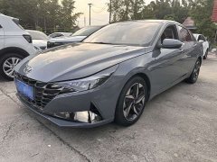 Hyundai Elantra 2022 1.5L CVT Luxury - ფოტო 1