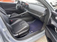 Hyundai Elantra 2022 1.5L CVT Luxury - ფოტო 8