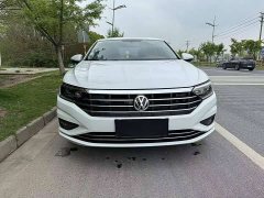 Volkswagen Jetta 200TSI DSGFashion Edition - ფოტო 1