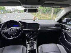 Volkswagen Jetta 200TSI DSGFashion Edition - ფოტო 4