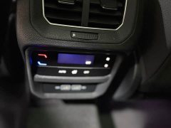 Volkswagen Taos 280TSI FWD Luxury Smart Connected Edition - ფოტო 15