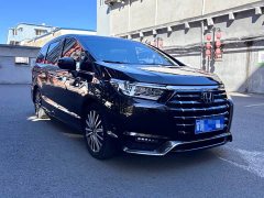 Honda Odyssey 2022 2.0L e:HEV Luxury - ფოტო 3
