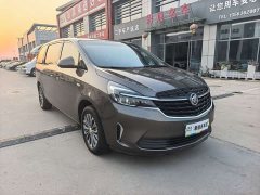 Buick GL8 Land Official Business Class 652T Comfort Edition - ფოტო 2