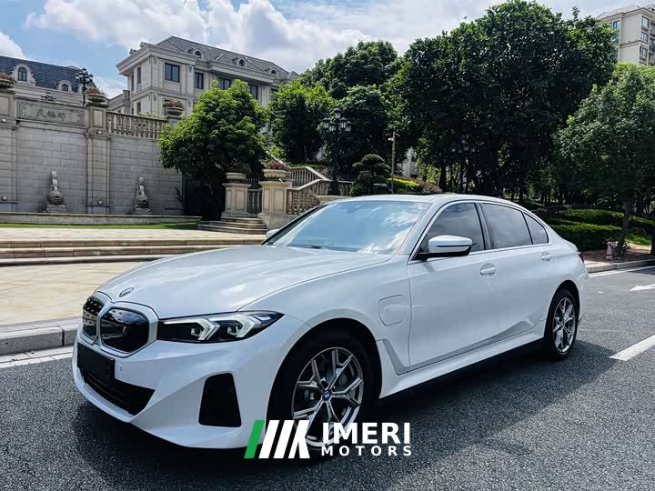 BMW i3 eDrive 35 L